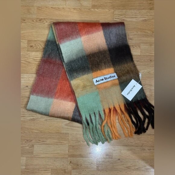 Acne Studios Scarf - Picture 2 of 5